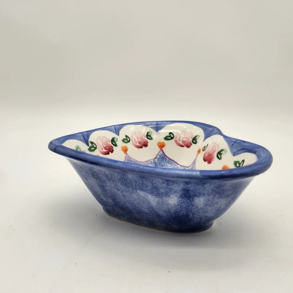 Ancora Italy Hand Painted Heart Shaped‎ Ceramic Bowl Pink Roses Blue White 11366